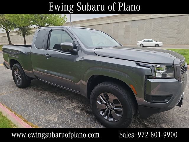 Used 2025 Nissan Frontier SV image 7