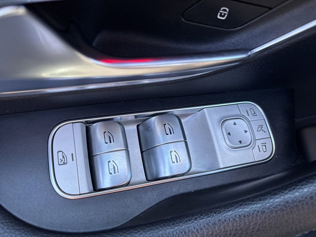 Used 2022 Mercedes-Benz GLE 350 w/ 3rd Row Seat Package image 26