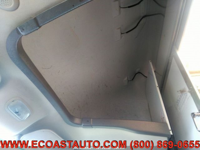 Used 2019 GMC Savana 4500 w/ Driver Convenience Package RWD image 13