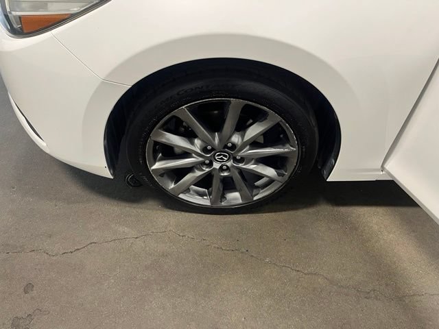 Used 2018 MAZDA MAZDA3 Touring FWD image 29