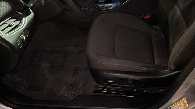 Used 2019 Chevrolet Malibu LT image 25