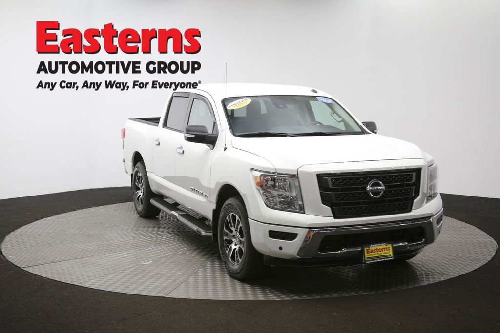 Used 2020 Nissan Titan SV w/ SV Convenience Package image 53