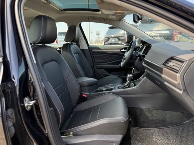 Used 2024 Volkswagen Jetta SEL image 16