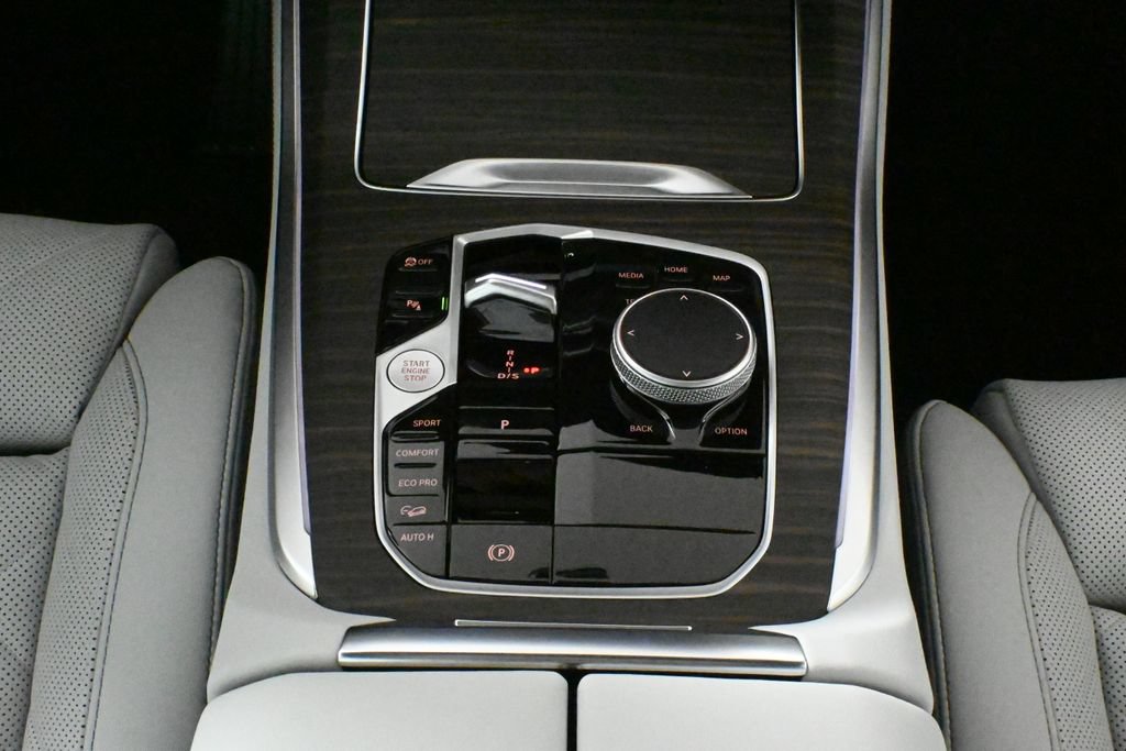 Used 2026 BMW X5 xDrive40i w/ Premium Package AWD/4WD image 25