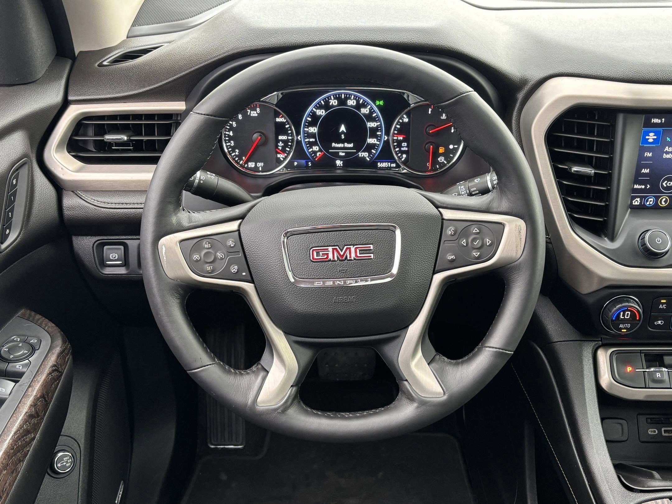Used 2022 GMC Acadia Denali image 26