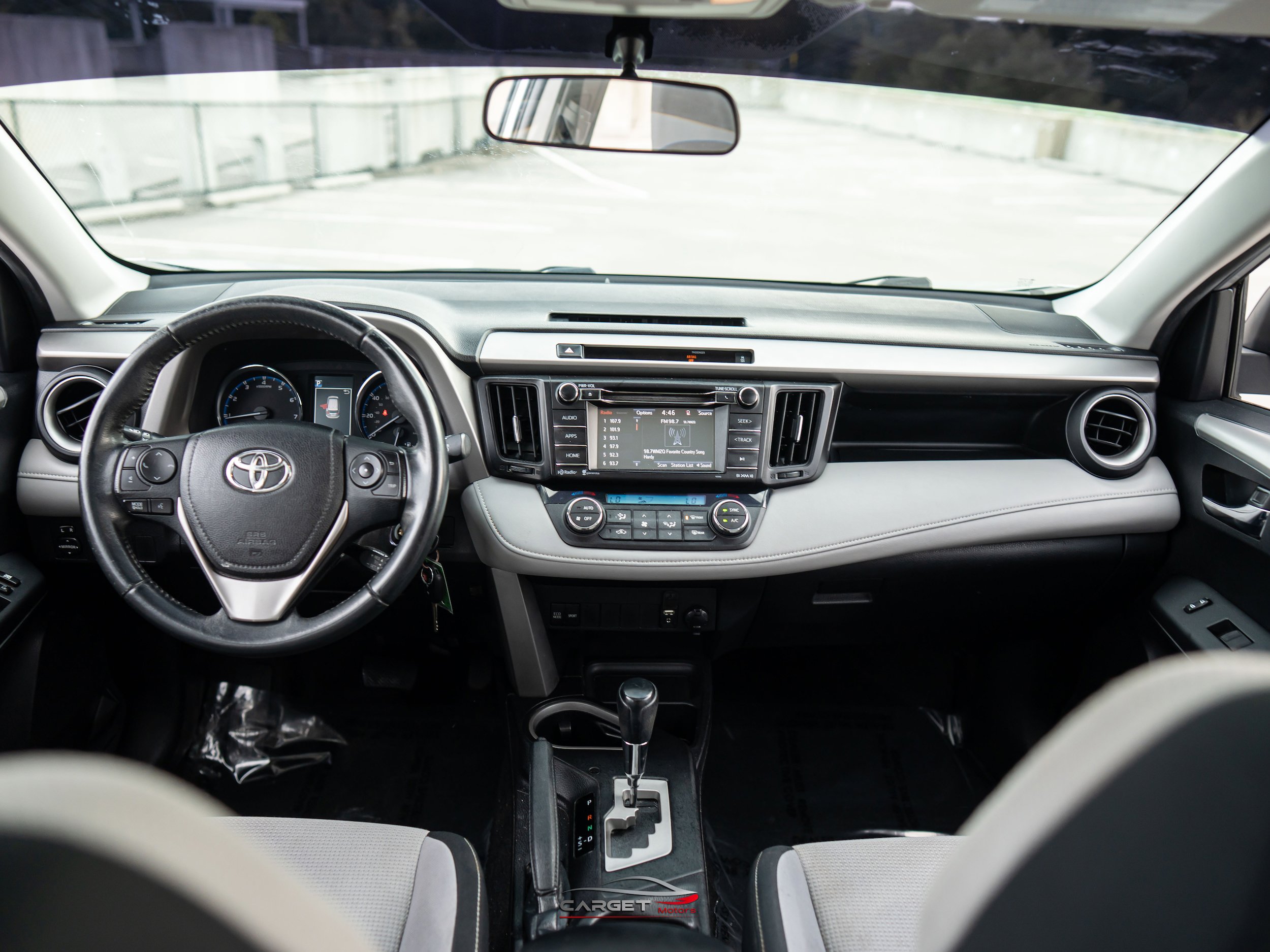 Used 2016 Toyota RAV4 XLE AWD/4WD image 13