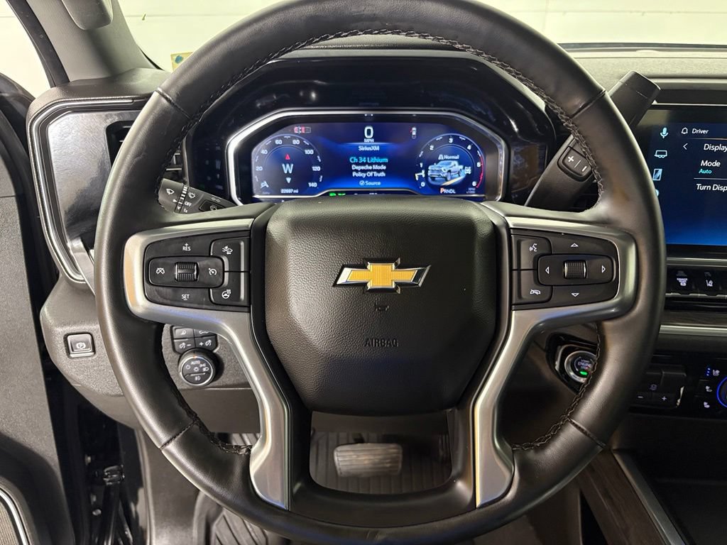 Certified 2025 Chevrolet Silverado 2500 LTZ w/ LTZ Premium Package AWD/4WD image 25