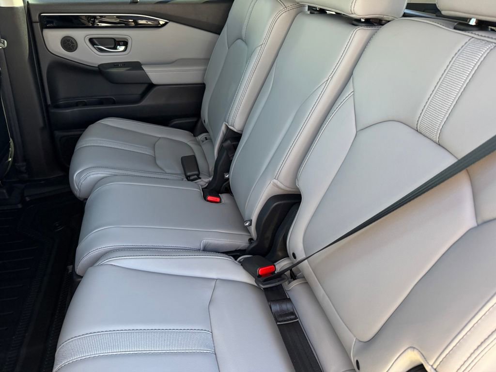 New 2025 Honda Pilot EX-L image 23