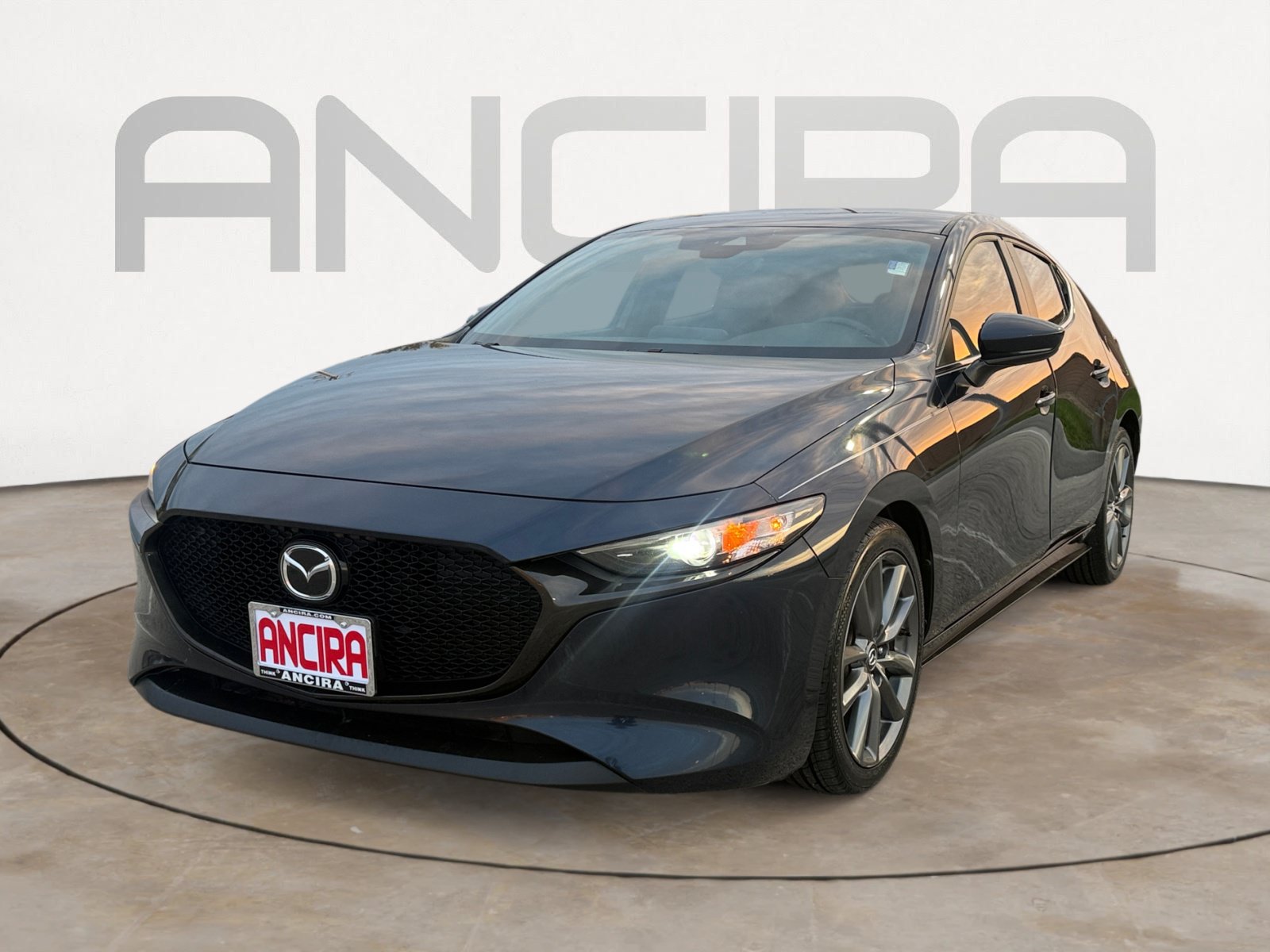 Used 2019 MAZDA MAZDA3 Hatchback w/ Preferred Package FWD image 5