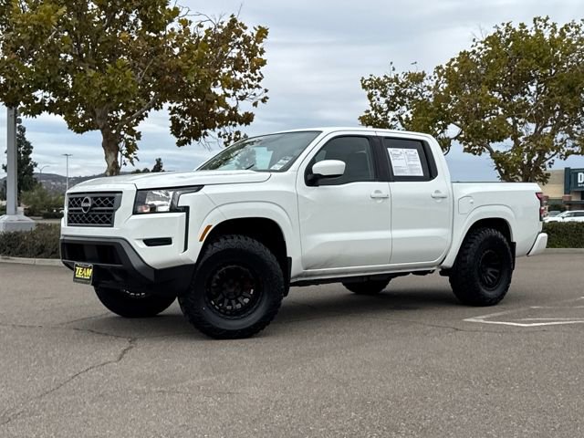 Used 2022 Nissan Frontier SV image 3