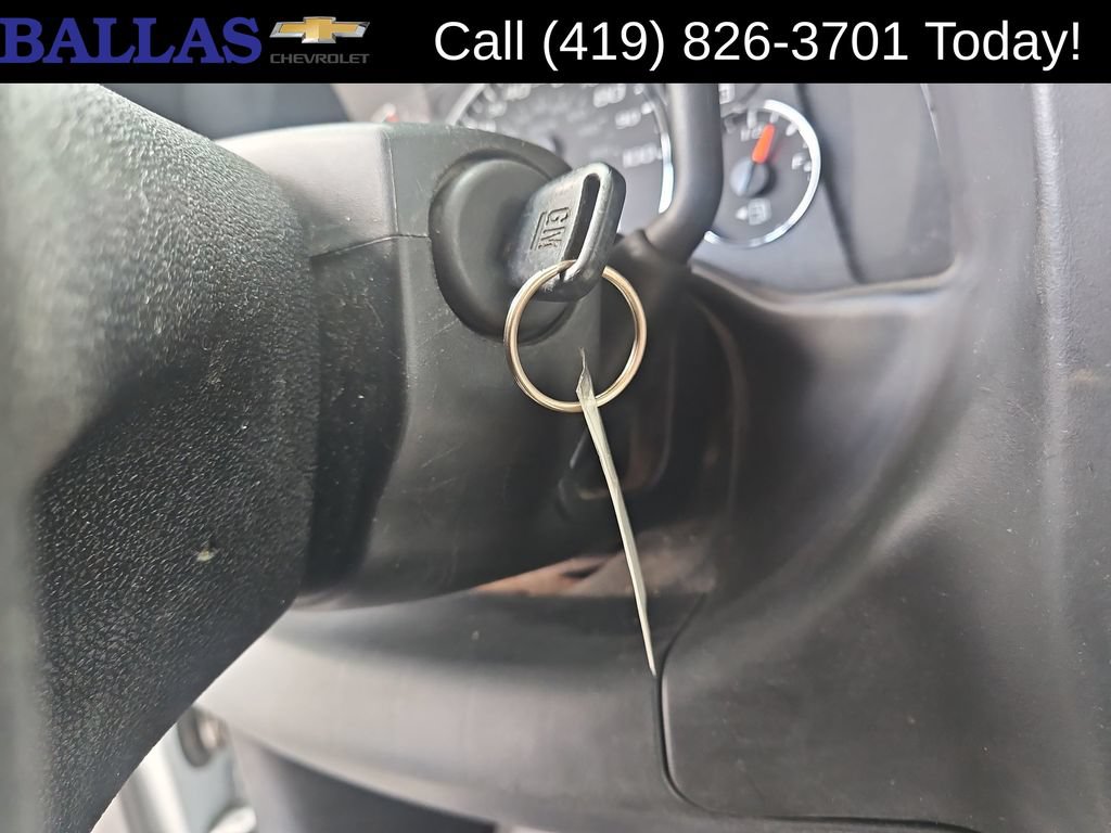 Used 2015 GMC Savana 2500 RWD image 16