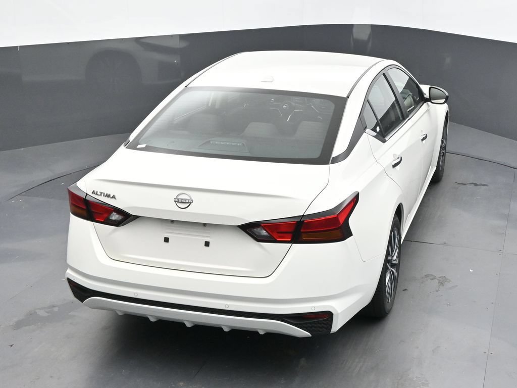Used 2025 Nissan Altima 2.5 SV FWD image 34