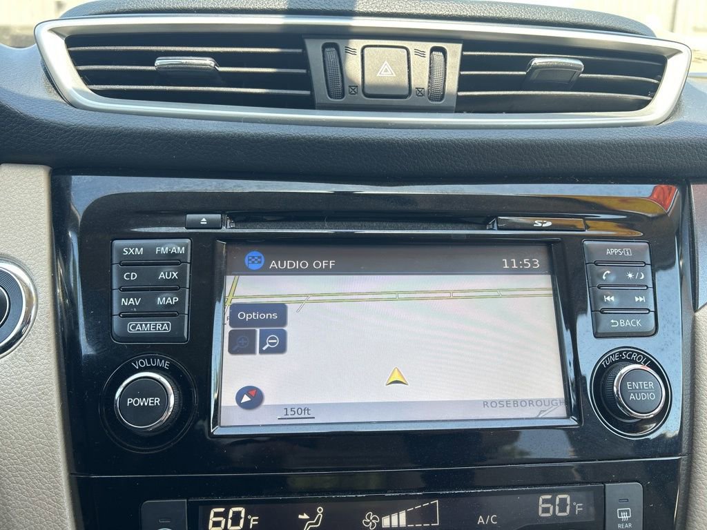 Used 2016 Nissan Rogue SV w/ SV Premium Package image 11