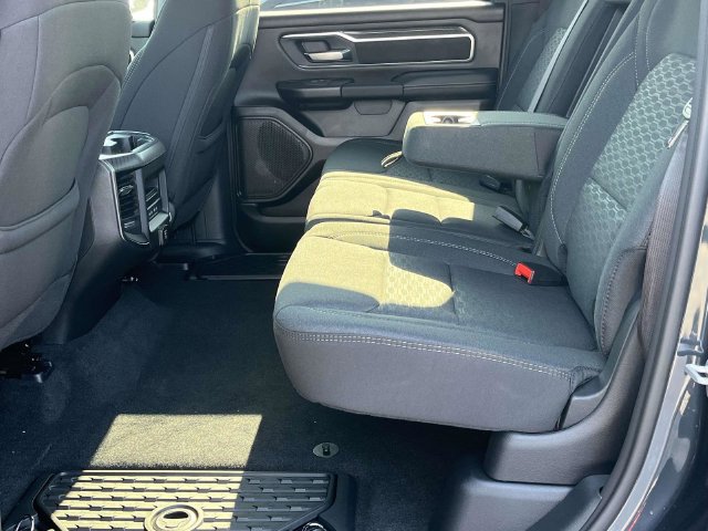 New 2027 RAM 1500 4x4 Crew Cab image 12