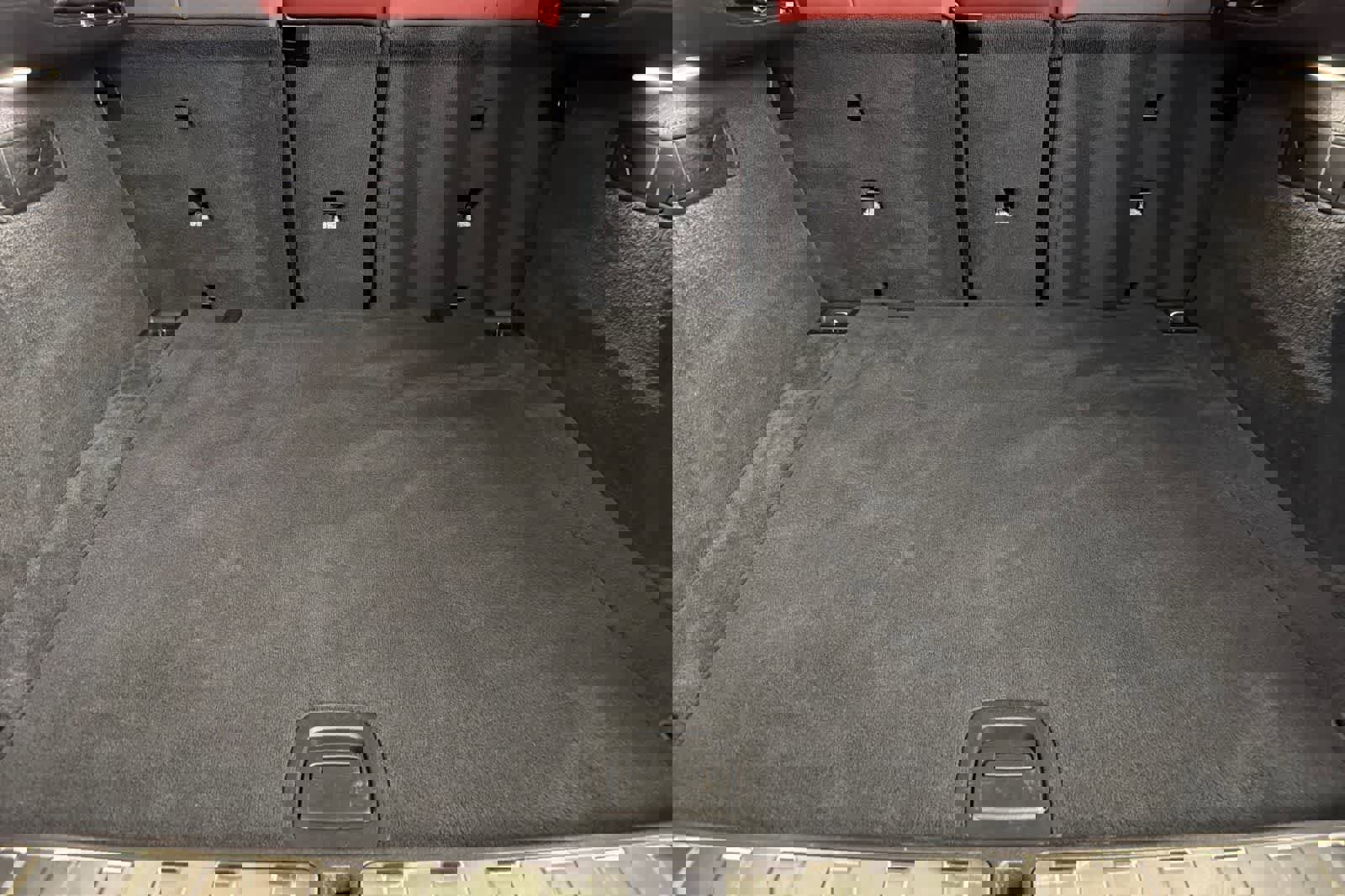 Used 2024 BMW X6 xDrive40i w/ Premium Package image 15