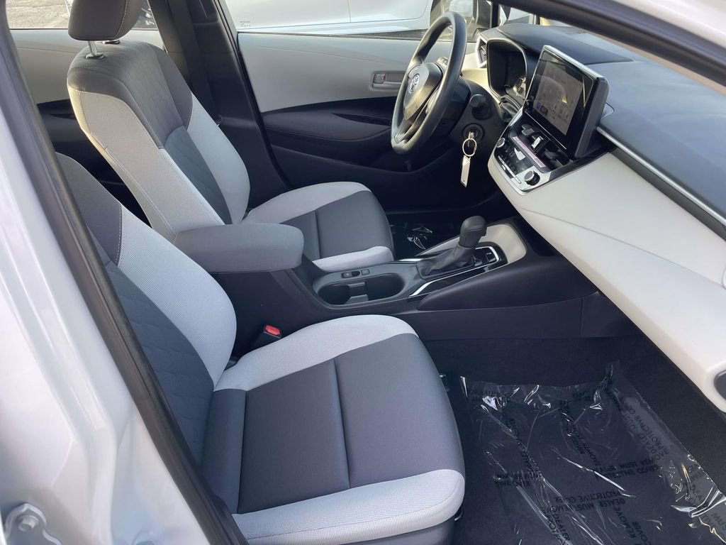 Used 2024 Toyota Corolla LE image 44