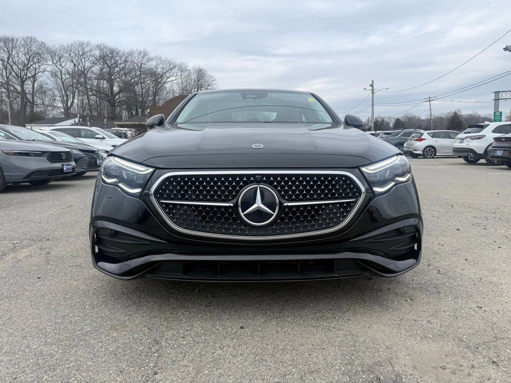 Used 2025 Mercedes-Benz E 450 4MATIC Sedan image 11