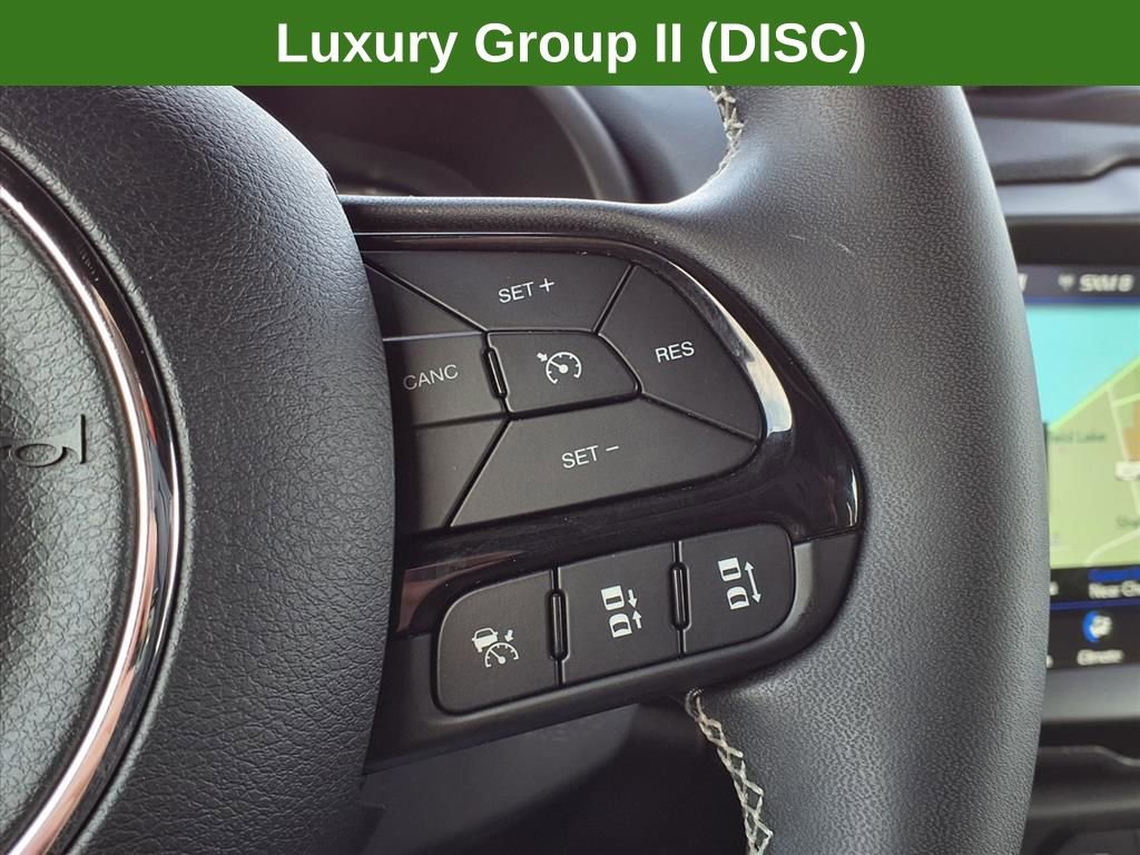 Used 2021 Jeep Renegade Latitude w/ Luxury Group II image 17