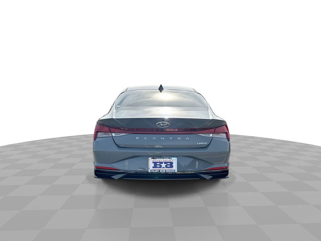 Used 2023 Hyundai Elantra Limited image 8