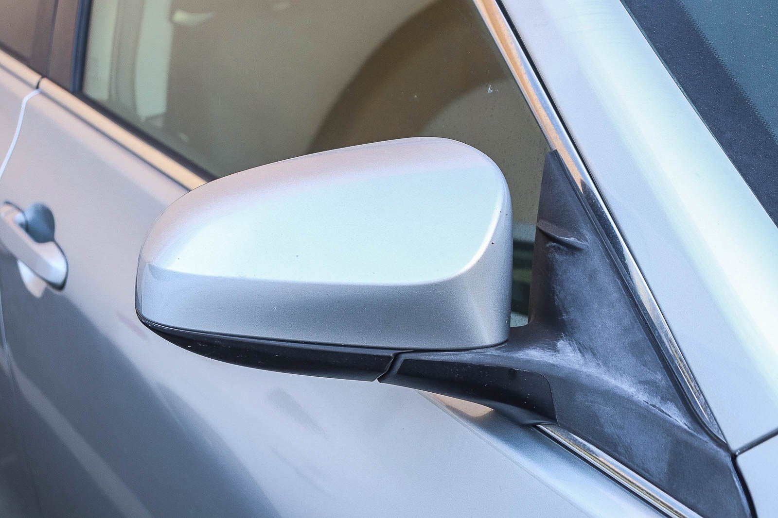 Used 2016 Toyota Camry LE image 9