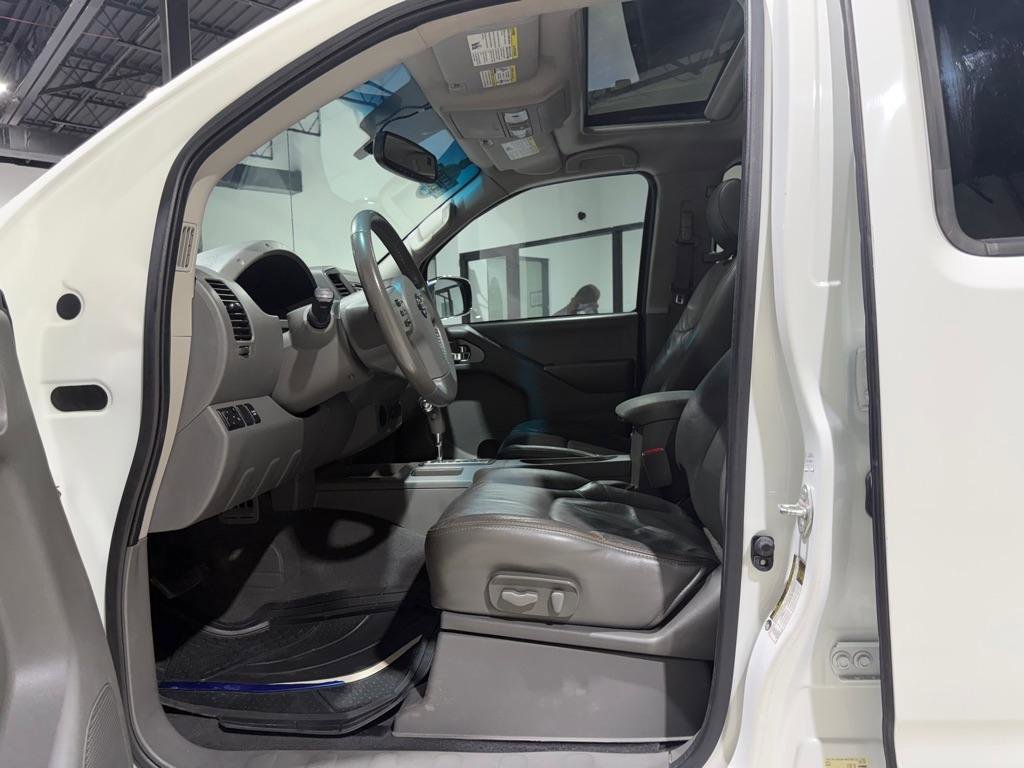 Used 2019 Nissan Frontier SL RWD image 21