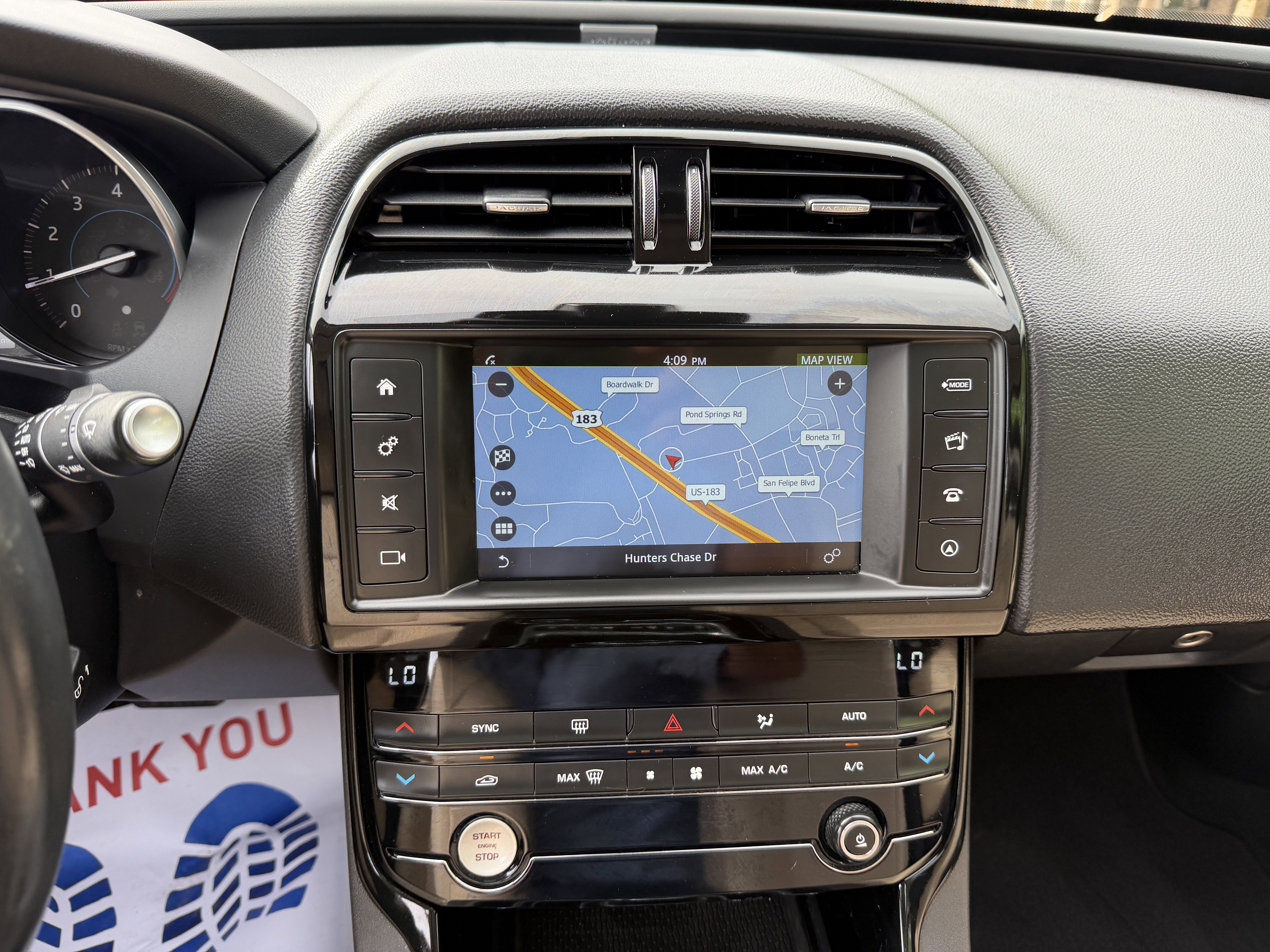 Used 2018 Jaguar XE image 24