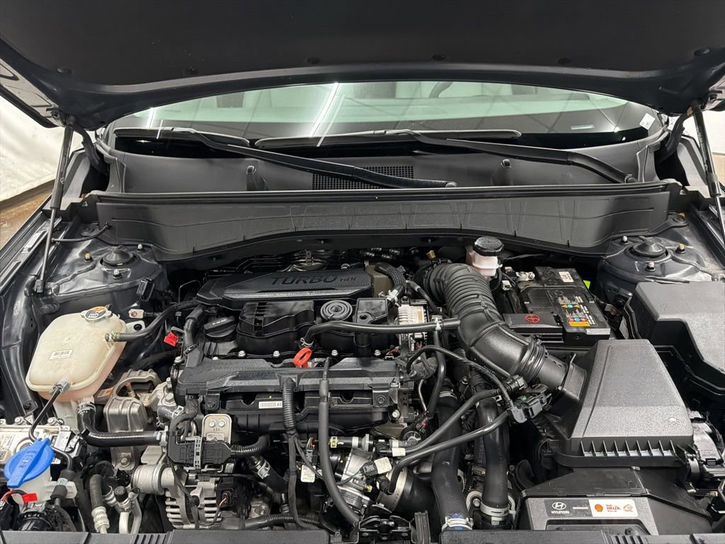 Used 2024 Hyundai Kona Limited image 31