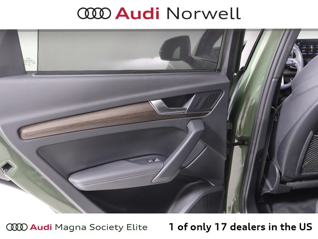 Used 2024 Audi Q5 e Premium Plus w/ Premium Plus Package AWD/4WD image 21