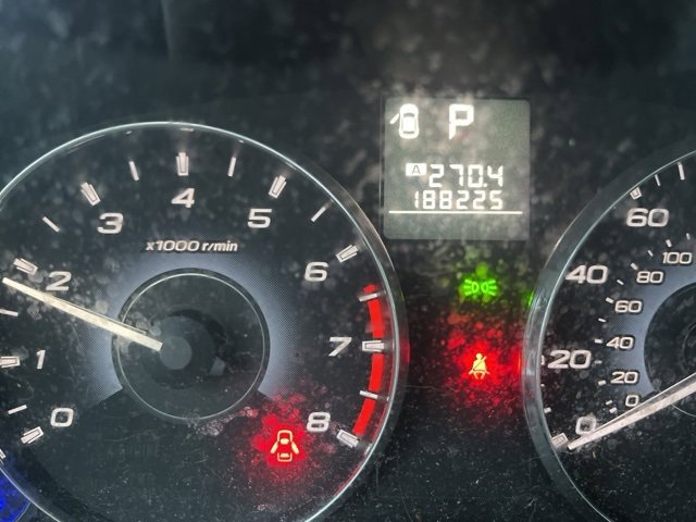 Used 2011 Subaru Outback 2.5i Limited image 11