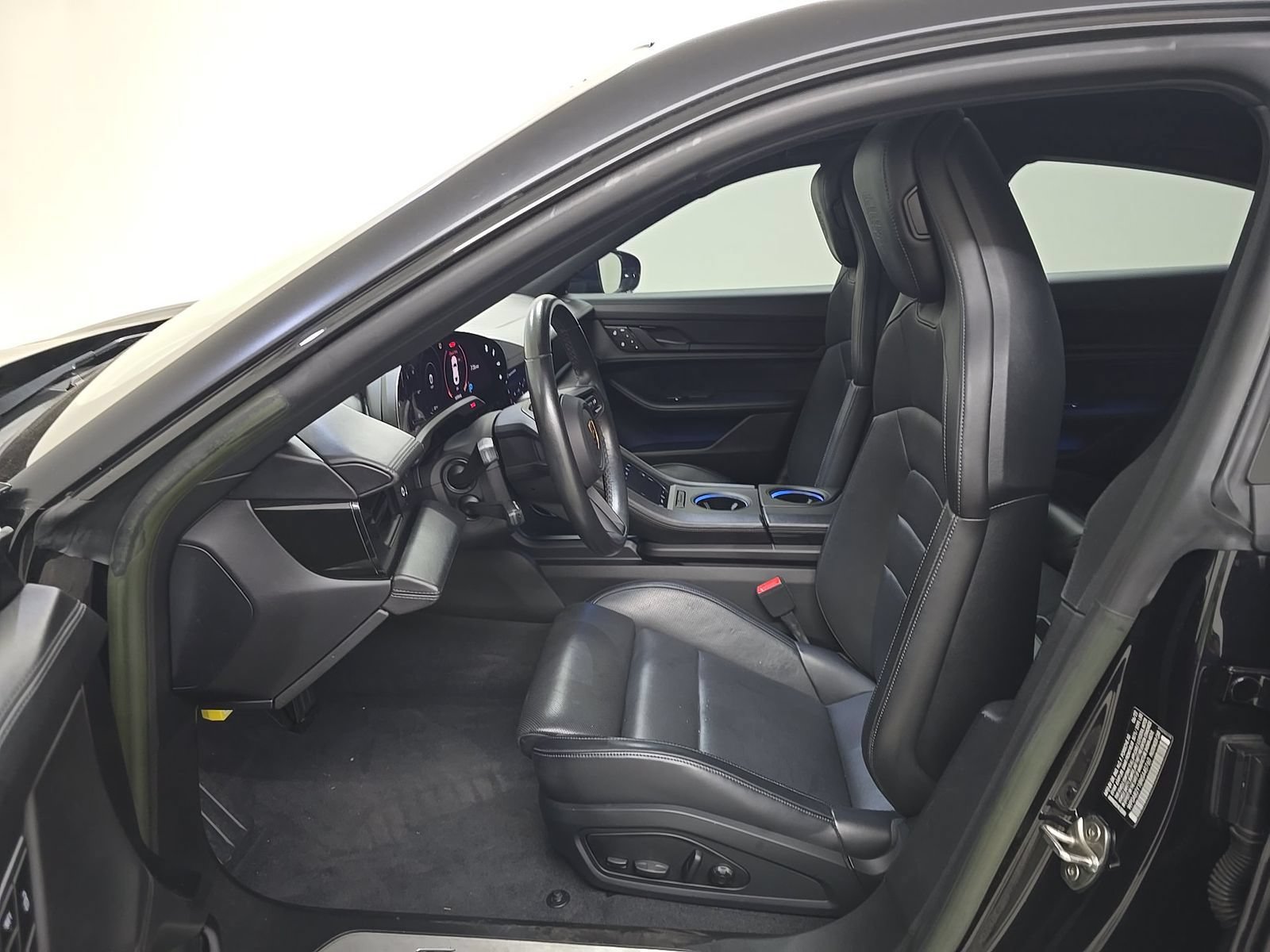 Used 2022 Porsche Taycan 4S AWD/4WD image 7