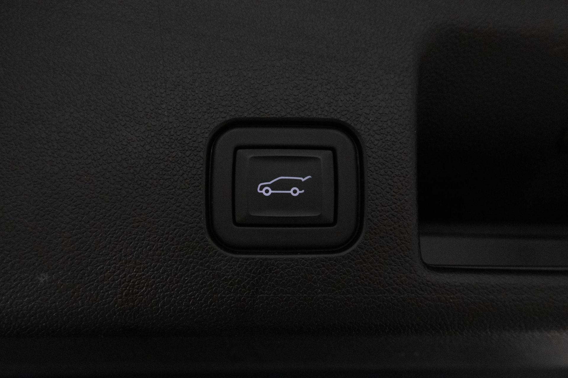 Certified 2024 Chevrolet Equinox EV RS image 36