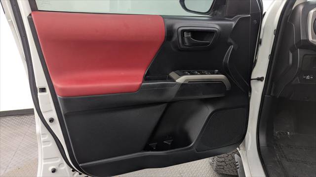 Used 2019 Toyota Tacoma SR5 RWD image 13
