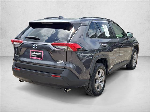 Used 2024 Toyota RAV4 XLE AWD/4WD image 5