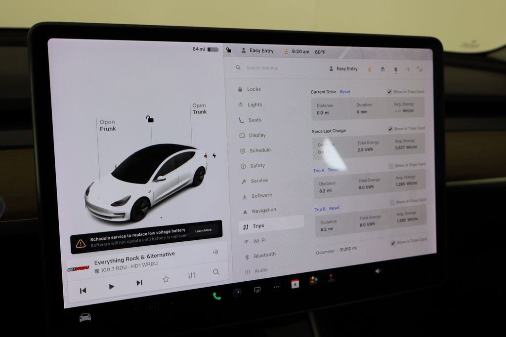 Used 2020 Tesla Model 3 Standard Range image 38