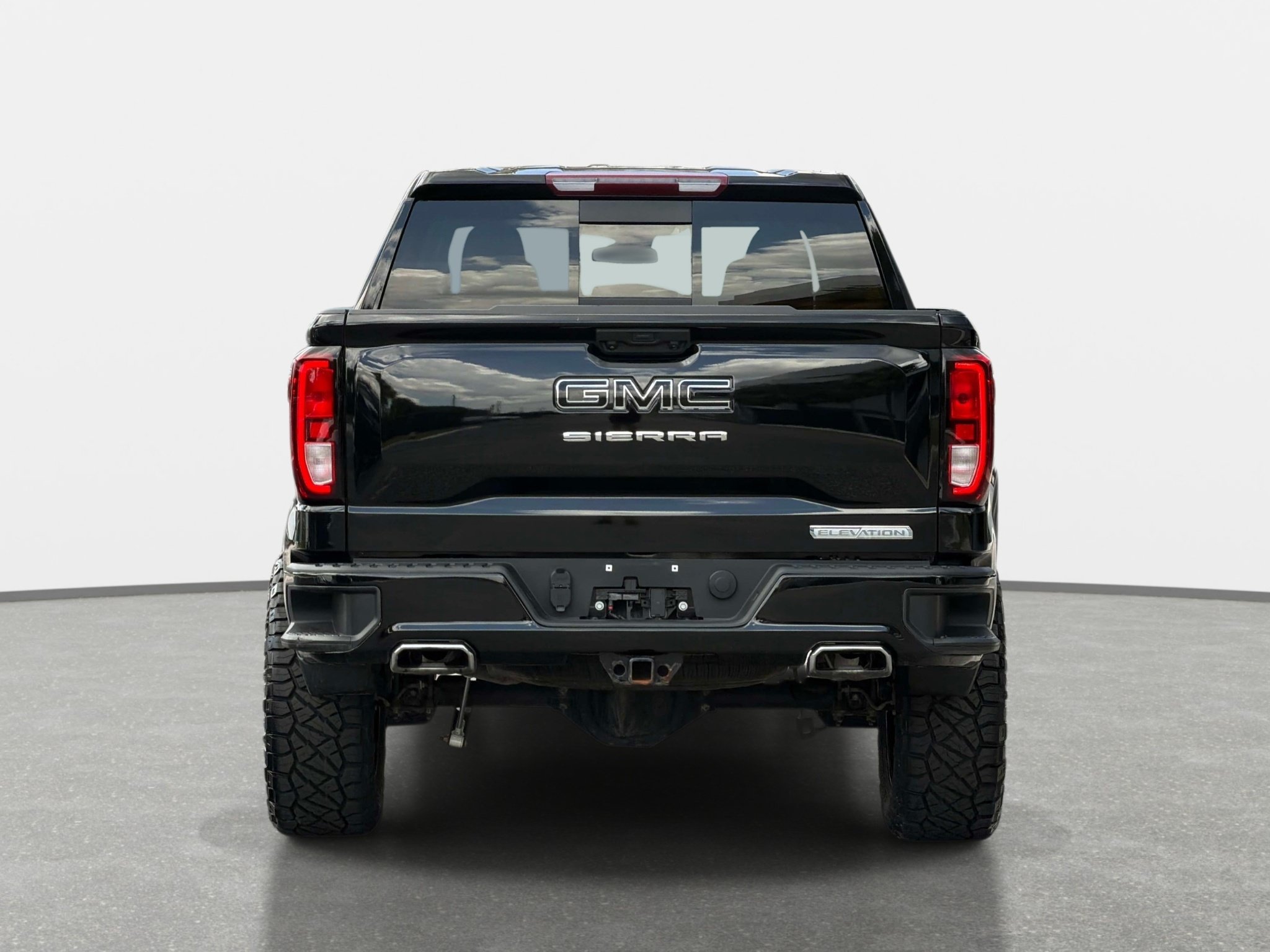 Used 2024 GMC Sierra 1500 Elevation w/ Preferred Package AWD/4WD image 7