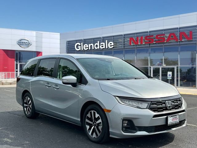Used 2025 Honda Odyssey EX-L image 3