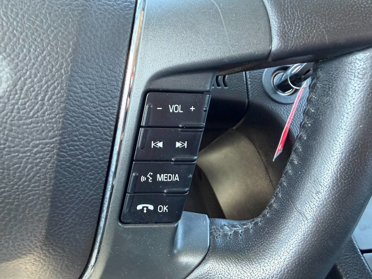 Used 2010 Ford Taurus SEL image 20