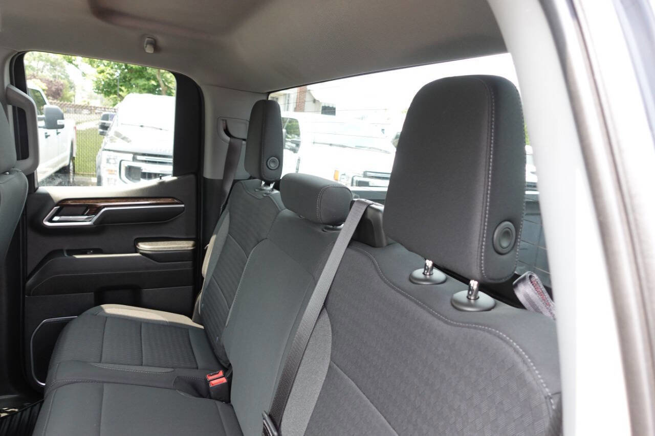 Used 2023 GMC Sierra 1500 Elevation image 24