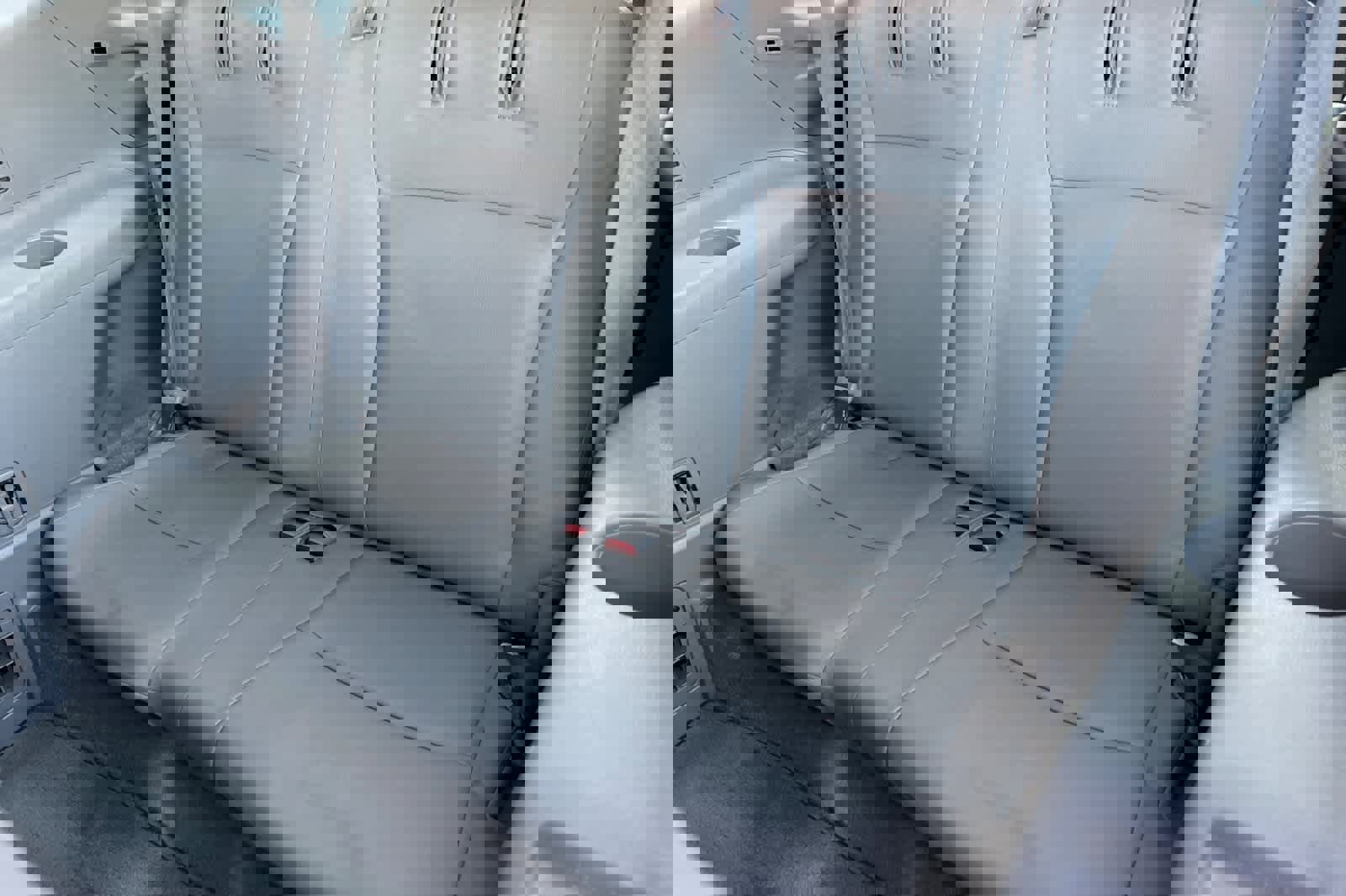 Used 2010 Toyota Highlander Limited image 18