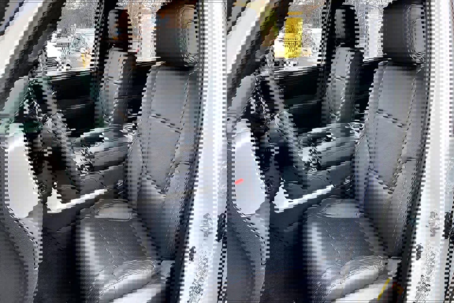 Used 2025 Toyota Sequoia Platinum image 7