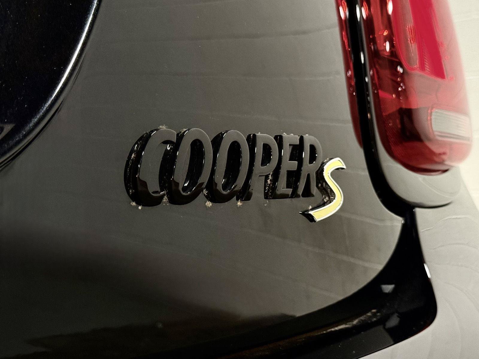 Used 2024 MINI Cooper SE FWD image 10