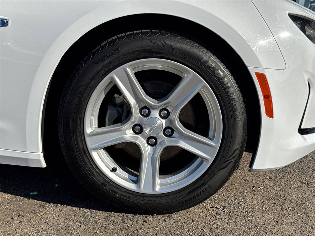 Used 2020 Chevrolet Camaro LT image 7