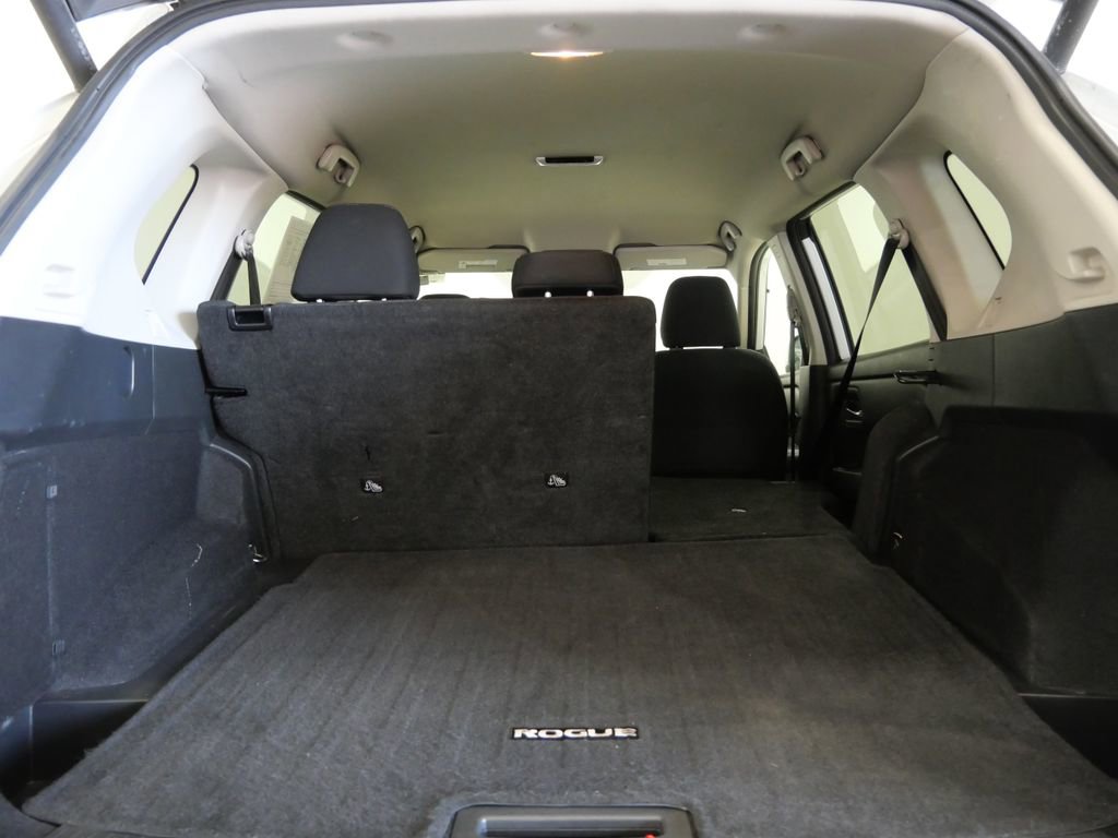 Used 2024 Nissan Rogue SV AWD/4WD image 25
