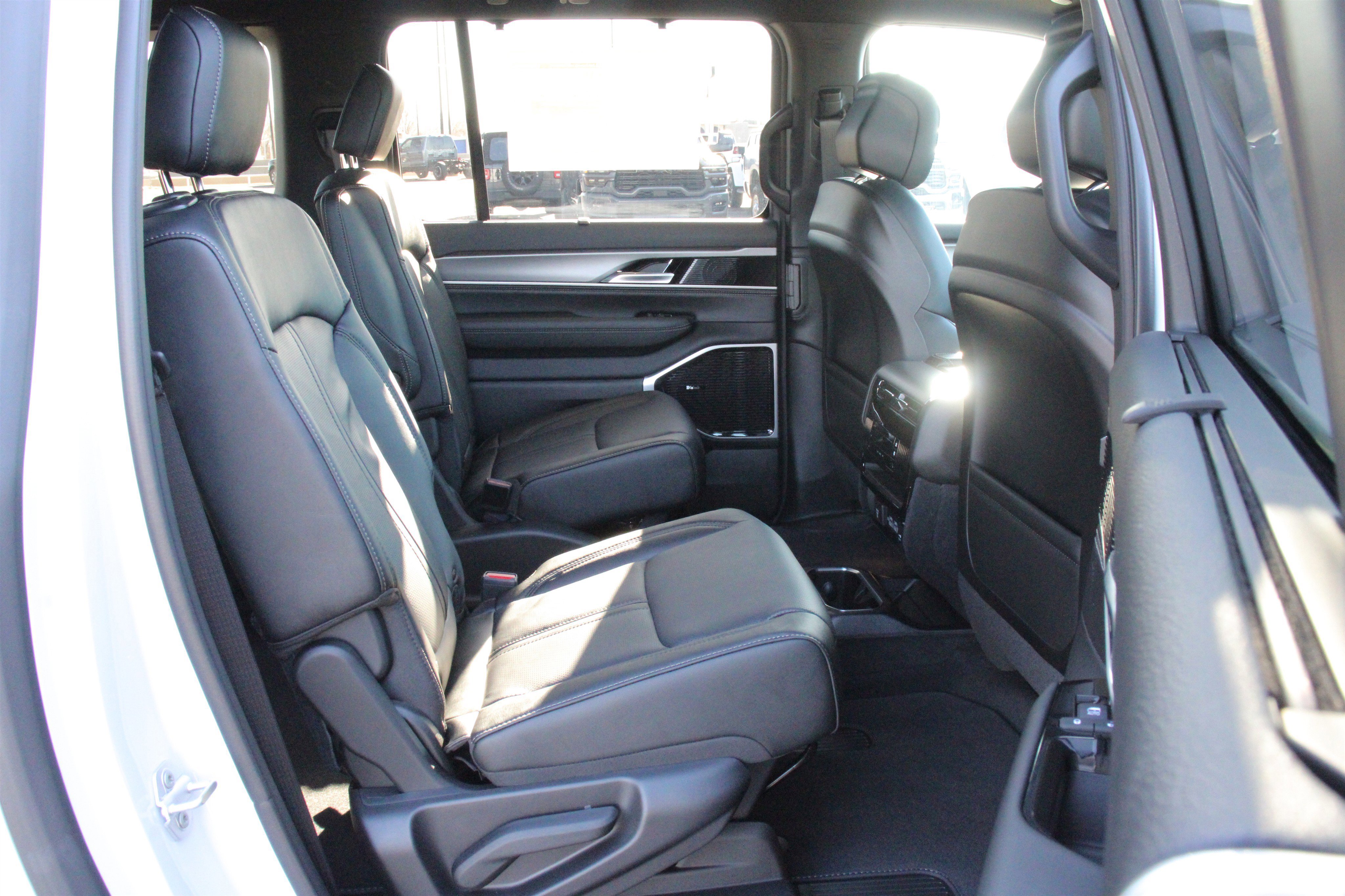 New 2026 Jeep Grand Wagoneer L Limited image 31