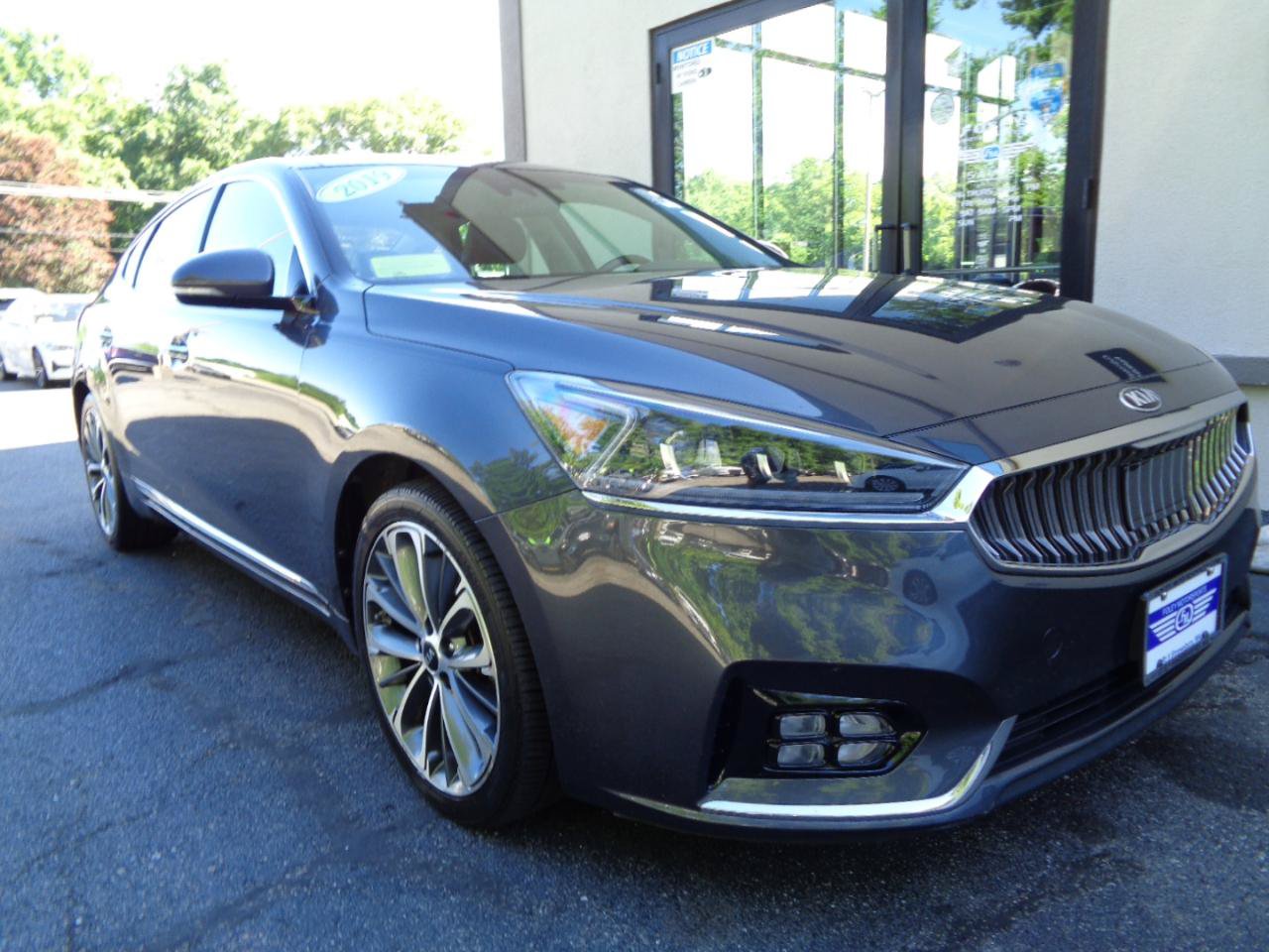 Used 2019 Kia Cadenza Technology FWD image 3