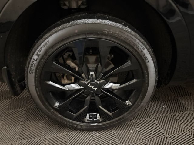 Certified 2023 Kia Sorento SX AWD/4WD image 26