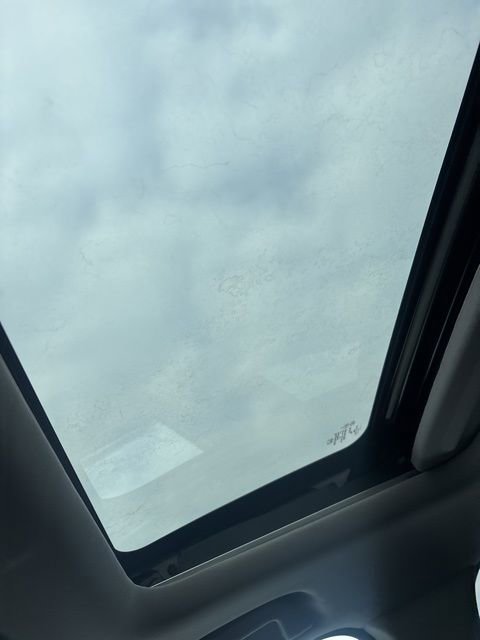 Used 2022 Honda CR-V Touring image 11