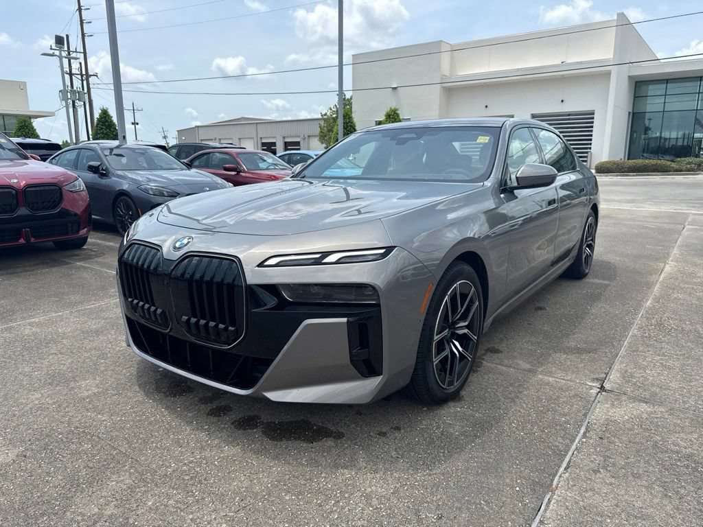 New 2026 BMW 740i w/ Premium Package