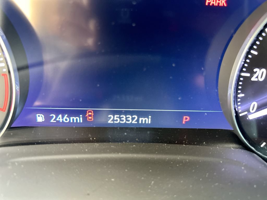 Used 2023 Buick Envision Essence AWD/4WD image 16