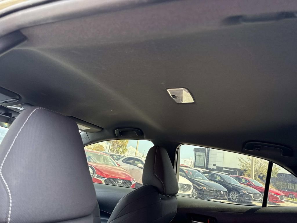 Used 2019 Toyota Corolla SE image 17